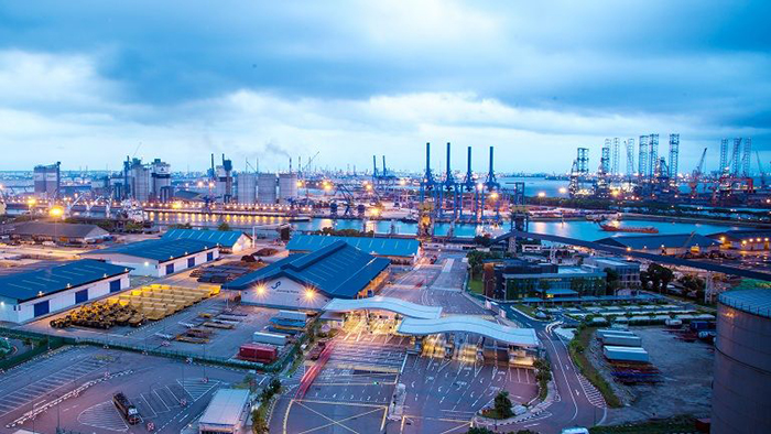 裕廊港口.jpg 裕廊港口.jpg